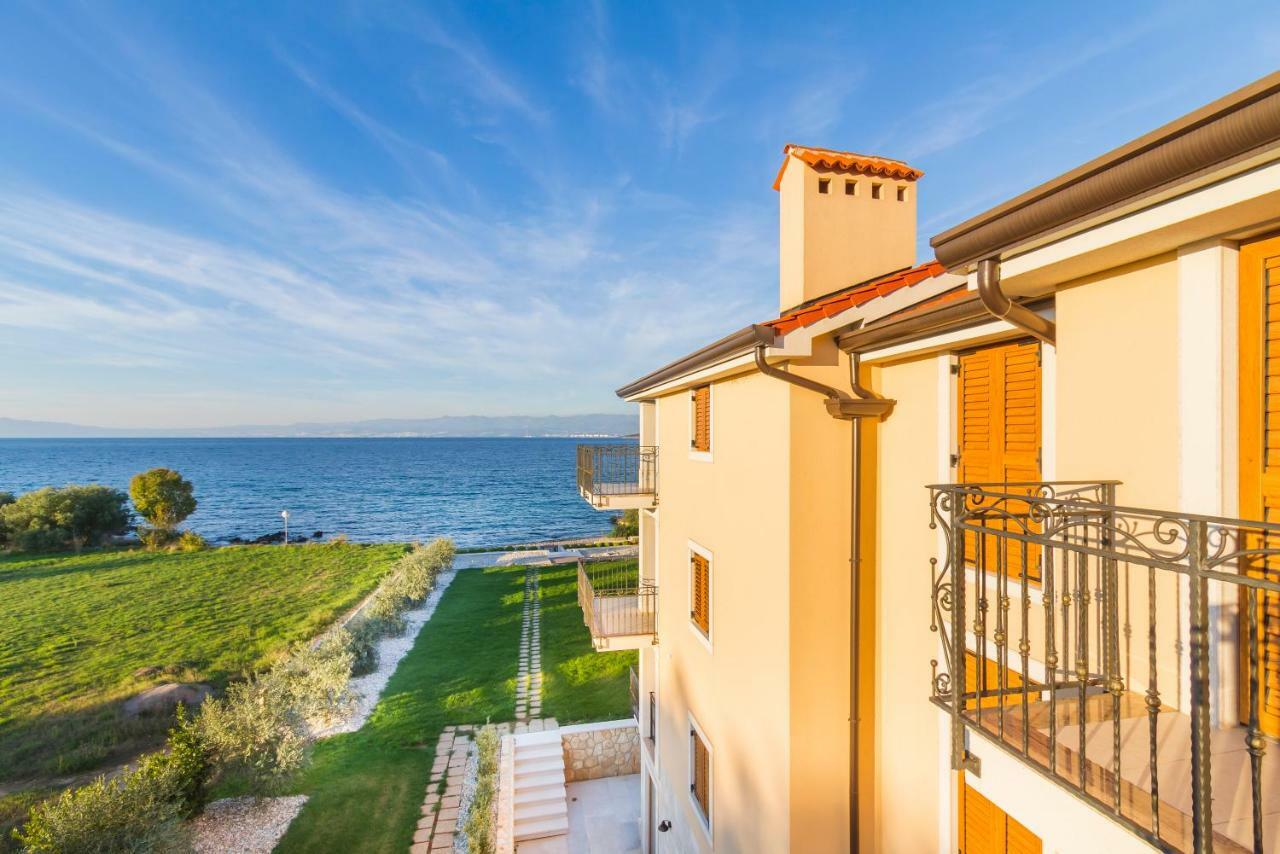 Luxury Apartments Villa Matea 2 Malinska Exterior photo