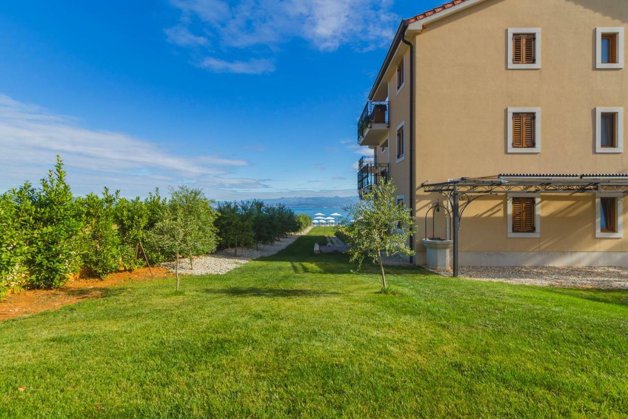 Luxury Apartments Villa Matea 2 Malinska Exterior photo